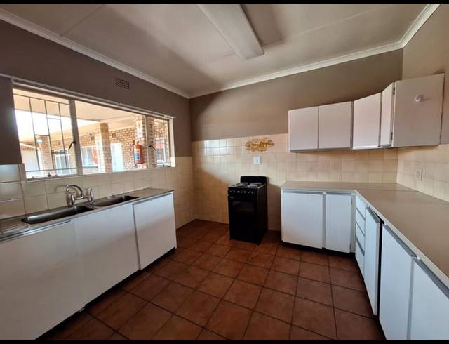 3 BEDROOM PROPERTY TO RENT IN GREENHILLS